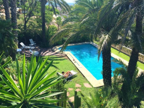 Seaside villa in Jávea with private pool